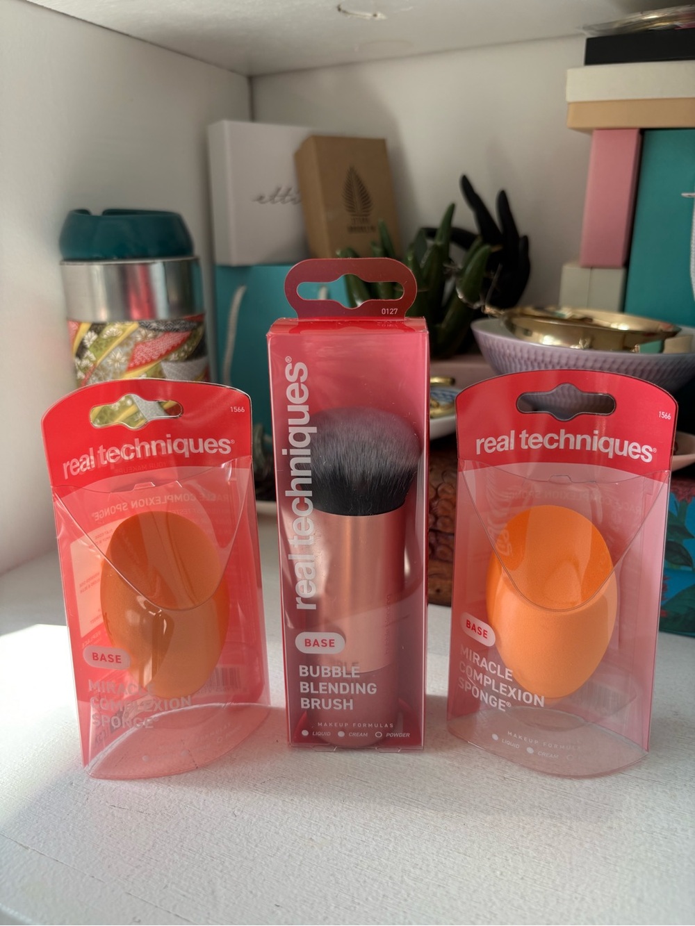 Real Techniques Flawless Makeup Essentials Brush and Complexion Sponges Set
